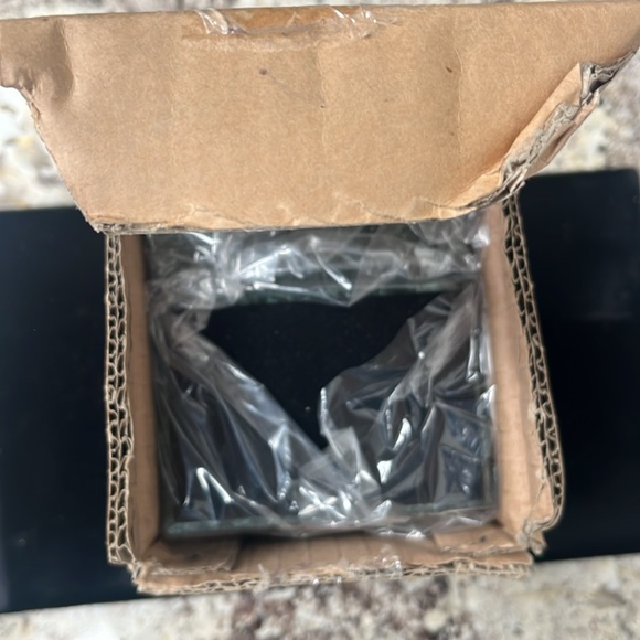 New Stunning Viking Green Marble Maul Book Ends.  Weight is 4 pounds each. - Picture 10 of 10